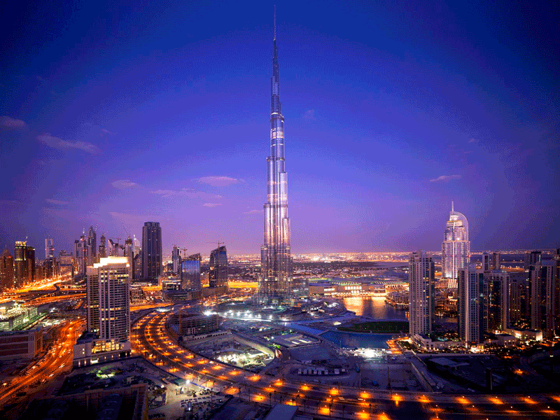 Дубай по праву гордится своей «небоскребной линией» – одной из самых впечатляющих в мире. Бурдж-Халиифа – небоскрёб, напоминающий по форме сталагмит 